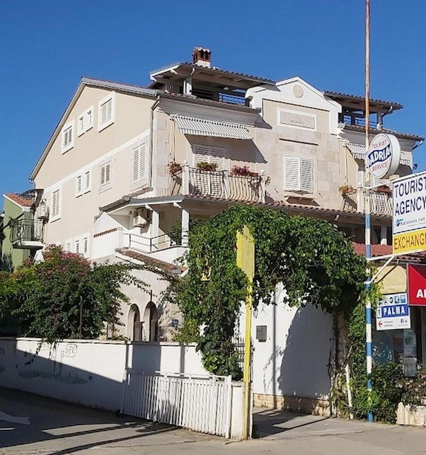 Guest House Palma Medulin Extérieur photo