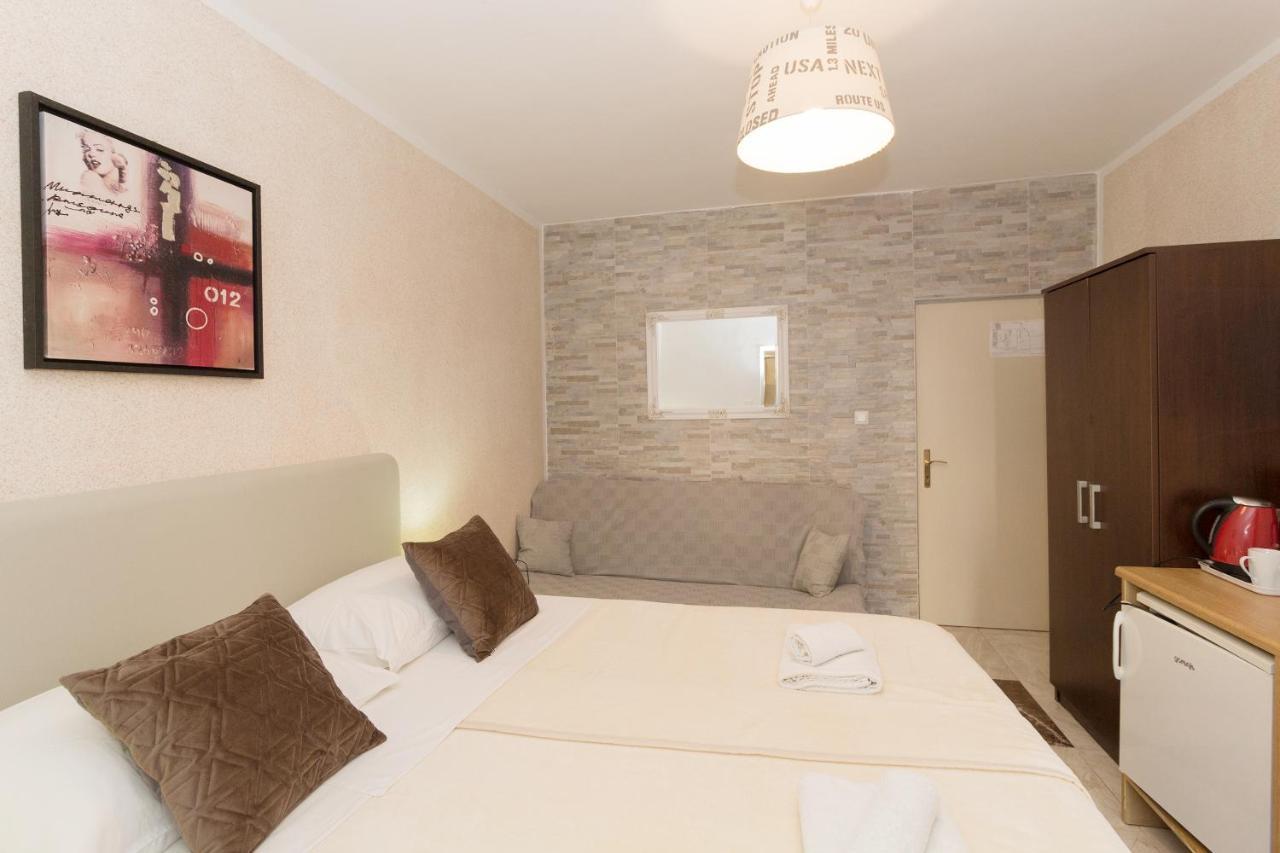 Guest House Palma Medulin Extérieur photo