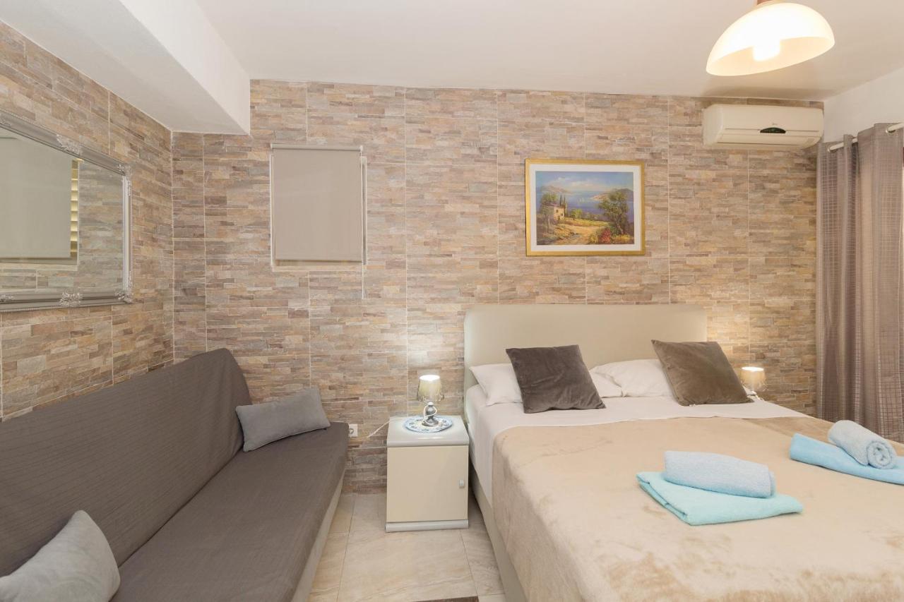 Guest House Palma Medulin Extérieur photo