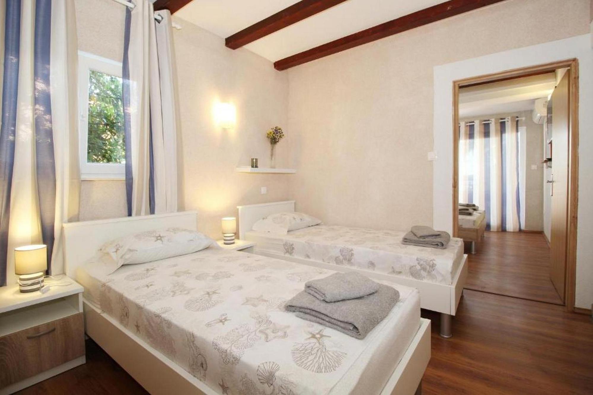 Guest House Palma Medulin Extérieur photo